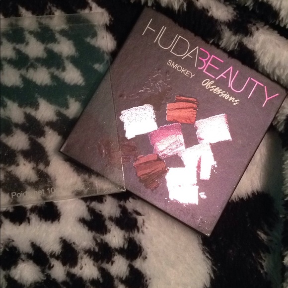 Huda beauty 9 pallet eyeshadow - Picture 6 of 6